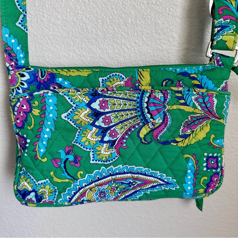 Vera Bradley Hipster Crossbody Handbag Emerald Paisley Retired Built-In Wallet